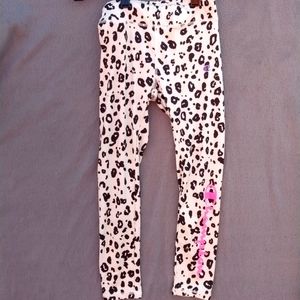 7S2.  Champion leopard tights (girls)